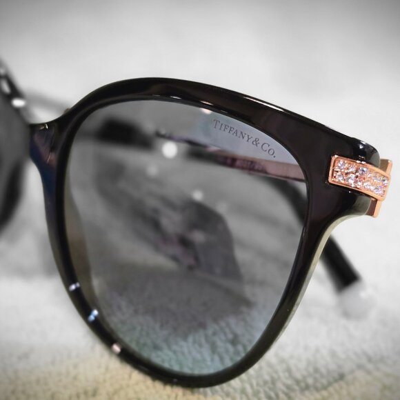 TIFFANY TF4193B Azure Gradient Blue Lense. Black Sunglasses main image 5